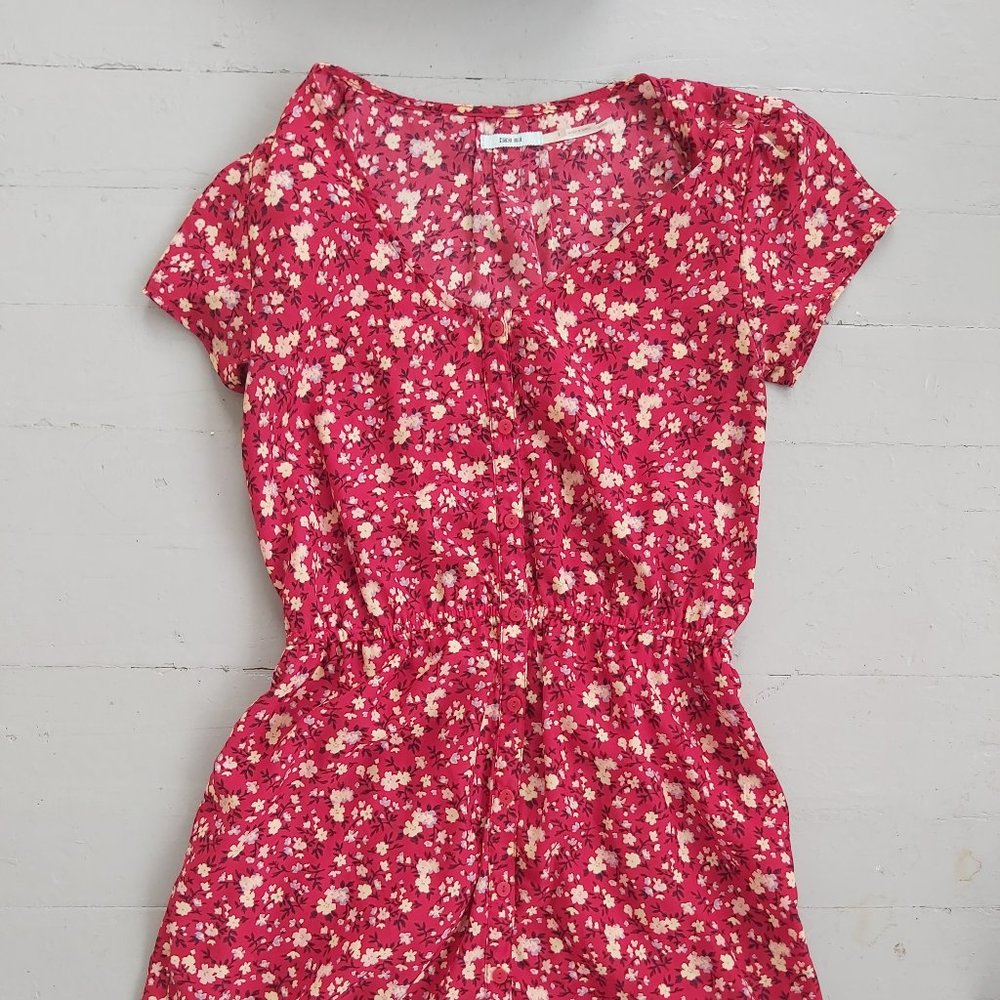 Floral Candy-Apple-Red Summer Vneck Button Mid Dress